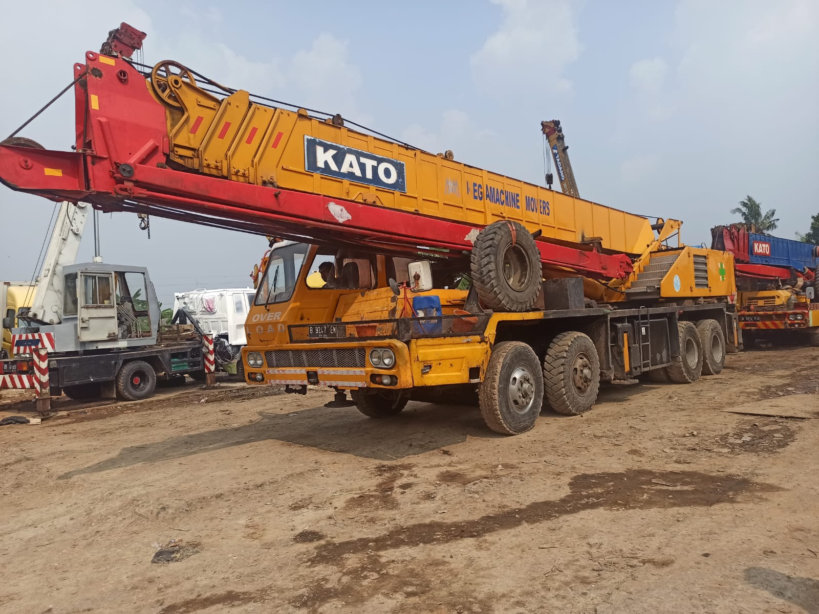 28c40a7b-a93a-4e18-9030-9b8ba5bc3027