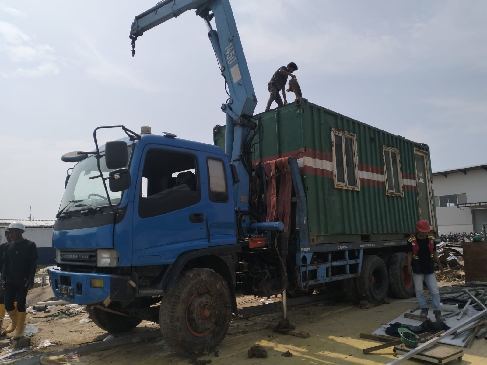 81b8b8dc-2f97-4f47-8b96-989421cbbd81